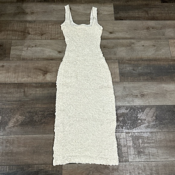 Mara Hoffman Sloan popcorn tencel modal midi dress in cream - Picture 7 of 8